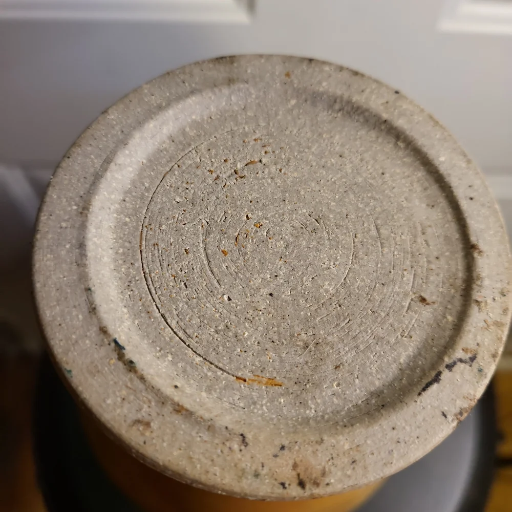 Mid-Century Modern Studio Pottery Ceramic Vase Signed w/ Chop Mark 9" - Picture 9 of 11